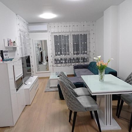 Apartment M & N バニャ・ルカ エクステリア 写真