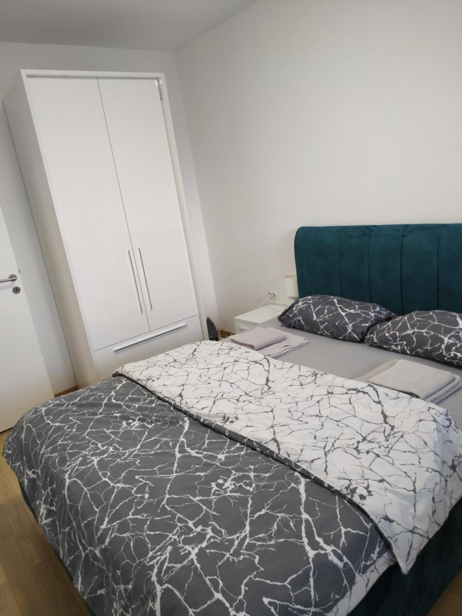 Apartment M & N バニャ・ルカ エクステリア 写真